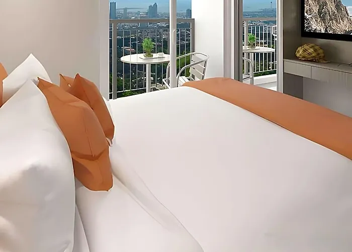 ホテル Hayat Sky Towers 3*
